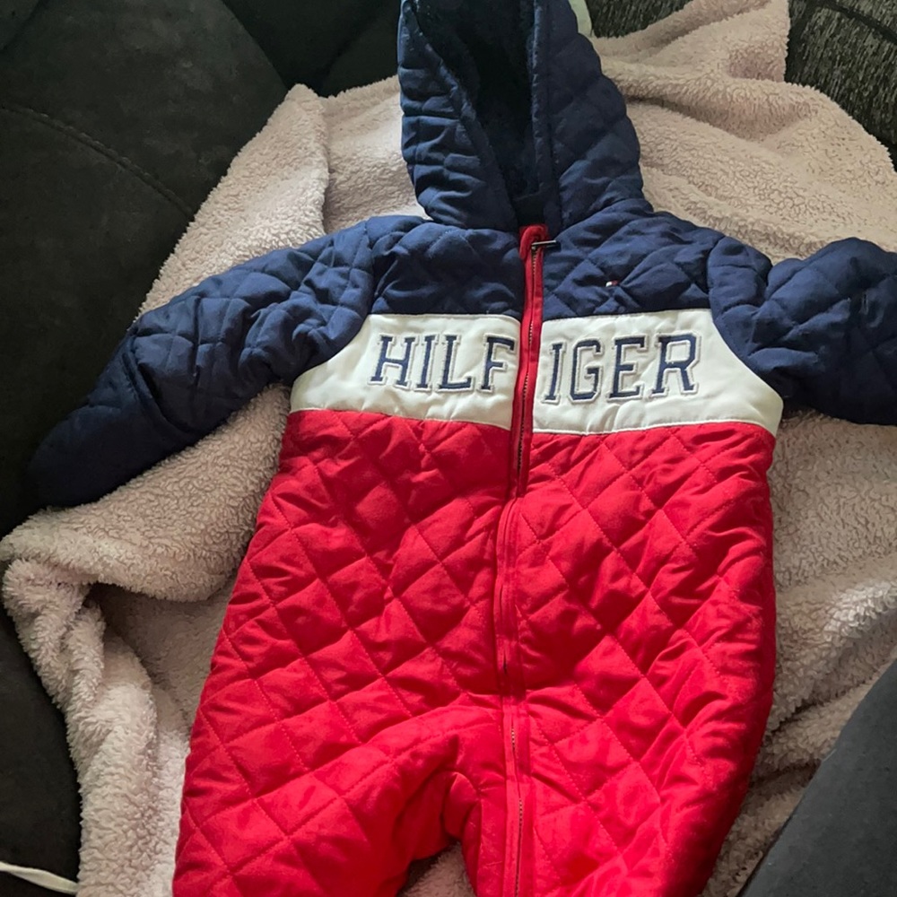 Babies 6-9 month snowsuit Tommy hillfiliger